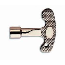 Llave Metálica triangulo 10mm